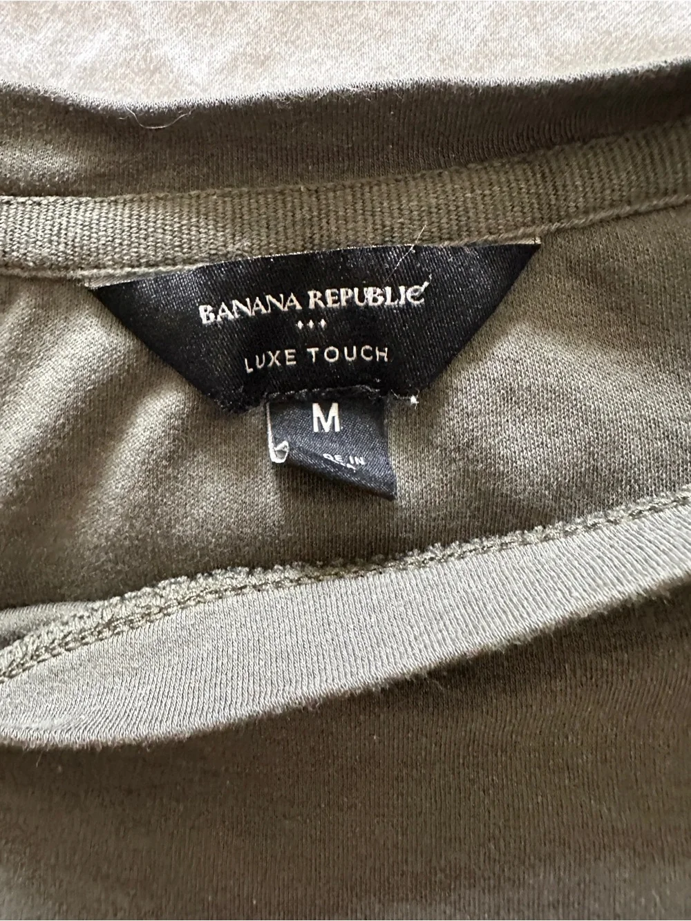 Banana republic luxe touch Men's Crew Neck T-Shirt in Olive Green